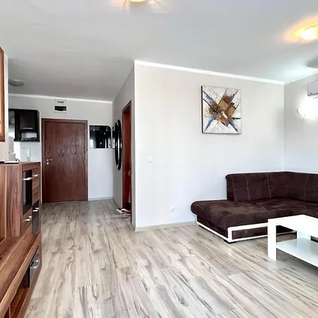 Lejlighed Bratanov Asteria Family *