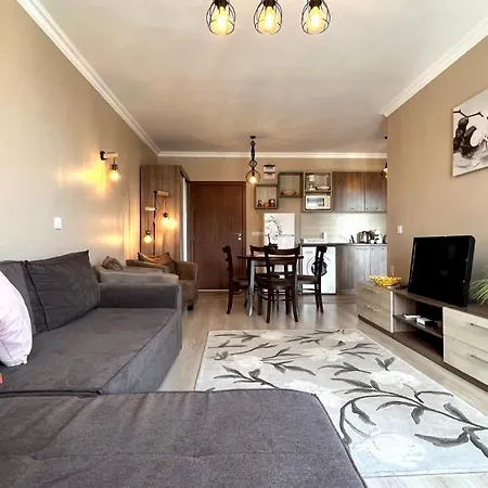 Bratanov Asteria Family Lejlighed