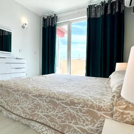 Bratanov Asteria Family Appartement *