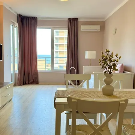 Apartment Bratanov Asteria Family *