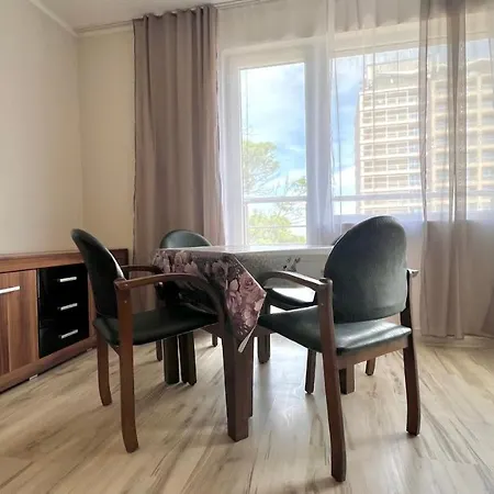 Bratanov Asteria Family サニービーチ