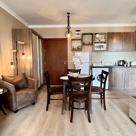 Bratanov Asteria Family サニービーチ