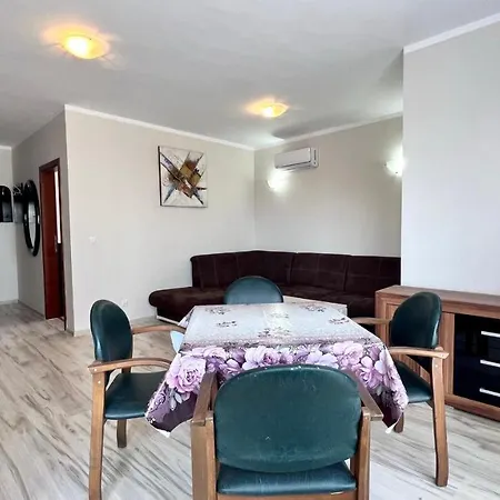 Bratanov Asteria Family * サニービーチ