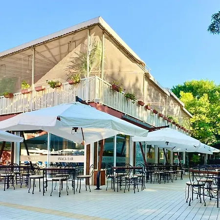 アパート Bratanov Asteria Family サニービーチ